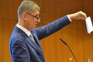 KOMENTÁŘ: Fatální selhání Babišovy vlády tváří v tvář suchu. Místo aktivního řešení nekompetence a modlitby